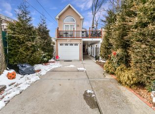 9 Sandgap St, Staten Island, NY 10312