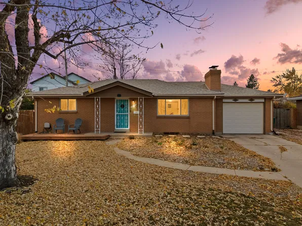 1686 S Balsam Ct, Lakewood, CO 80232