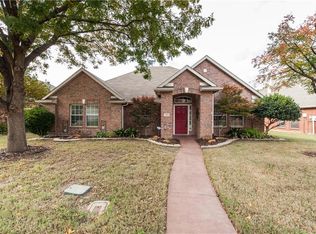 1304 Winnipeg Dr, Lewisville, TX 75077