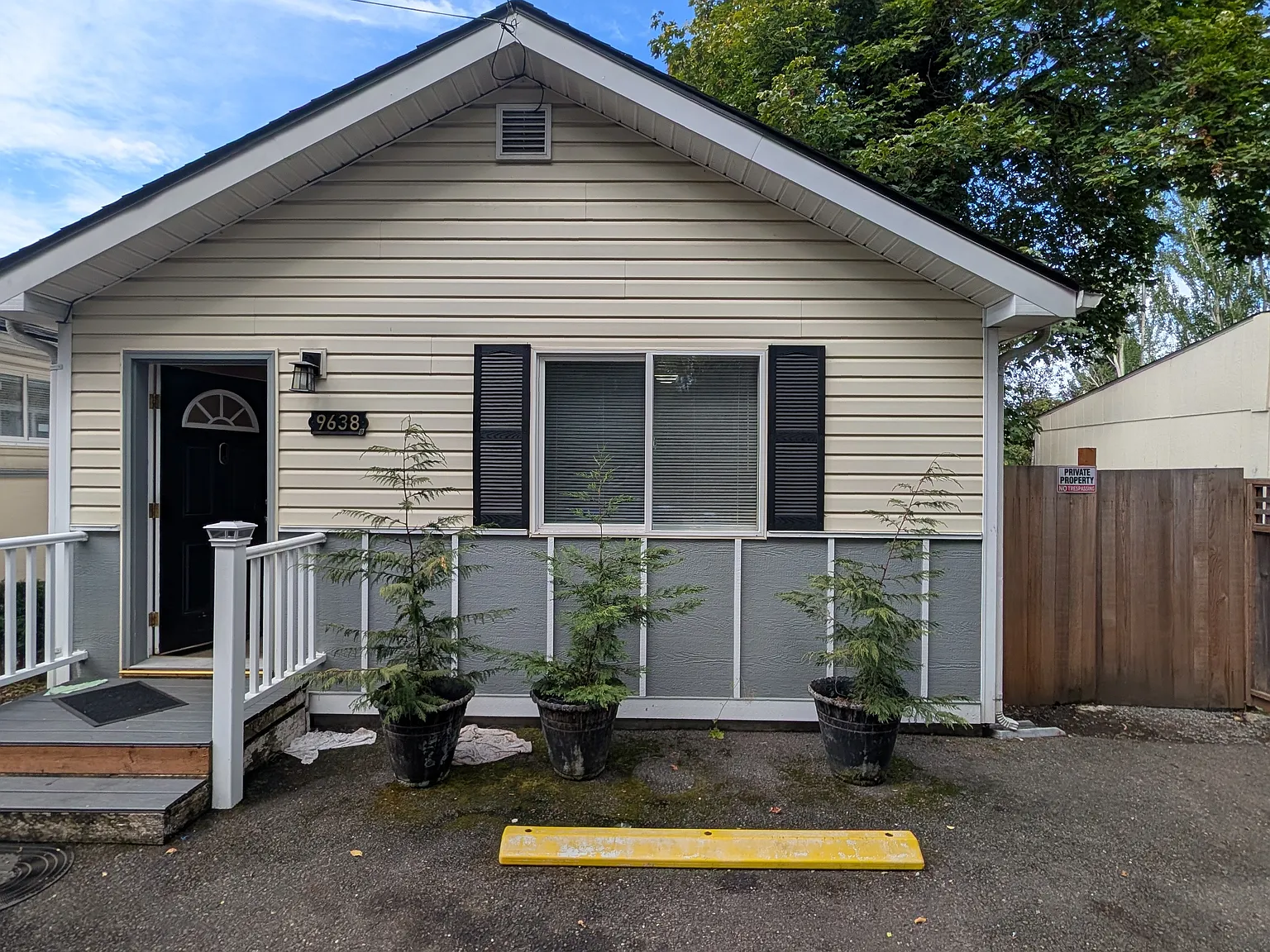 3 bed, 1150 sqft, $1,925 — Photo 1