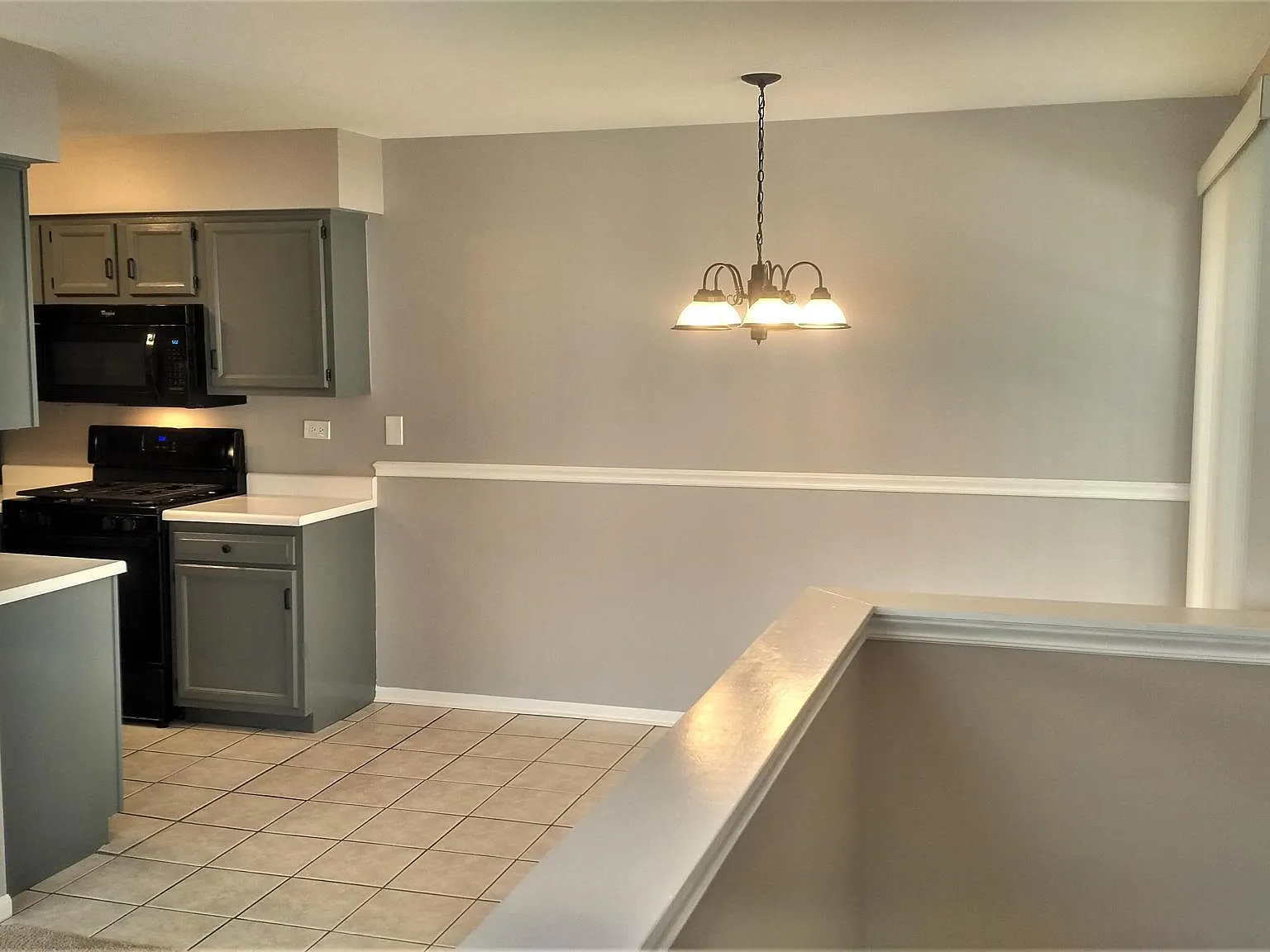 2 bed, 1059 sqft, $1,950 — Photo 2