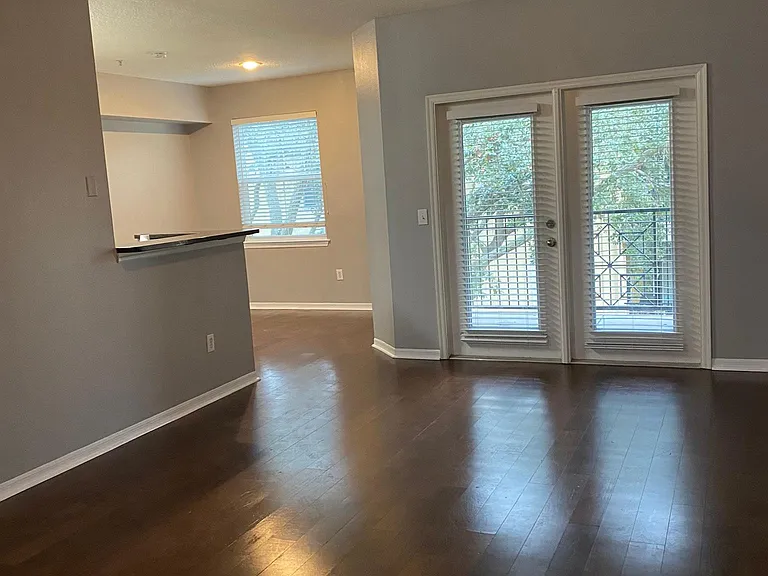 2010 E Palm Ave #14306 — Photo 8