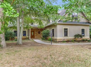 56 Chestnut Dr, Norris, TN 37828