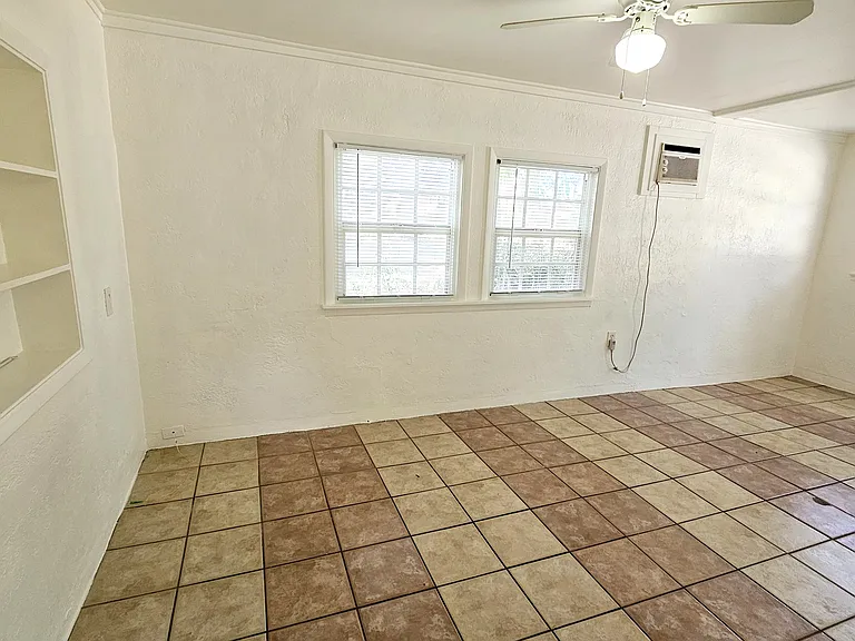 Dining area-living room