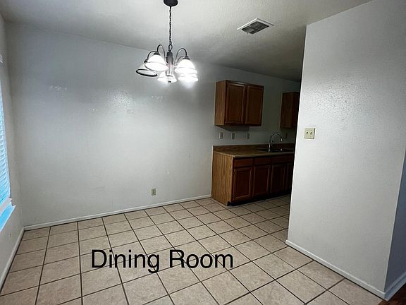 3rd image of 6843 Arbor Springs Dr