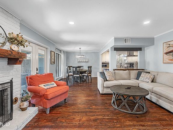 4th image of 1812 Willow Point Dr