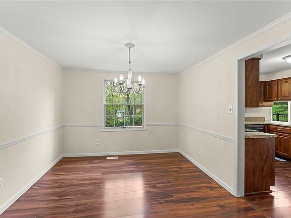 5th image of 354 Ramada Dr
