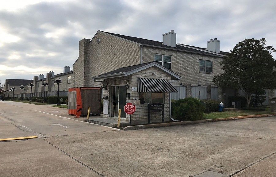 1st image of 428 Wilcrest Dr #428