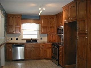 5th image of 5251 Delmar St
