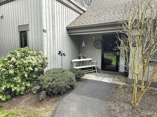 470 Heritage Village #A, Southbury, CT 06488