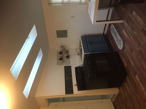 4th image of 6133 Tyndall Ave #3