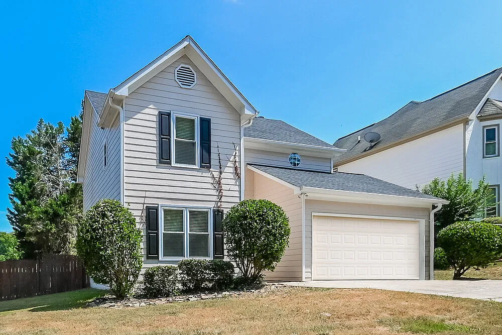 3 bed, 2.5 bath, 1584 sqft, $2,220 — Photo 4