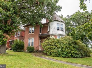 417 W Walnut St, Perkasie, PA 18944