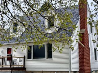 520 Larchwood Dr, Storm Lake, IA 50588