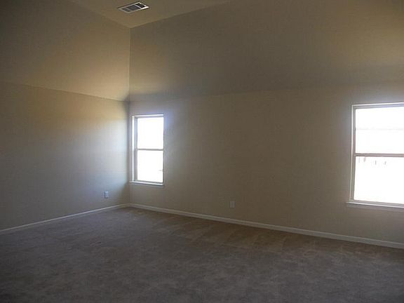 3rd image of 3911 Sunbridge Dr