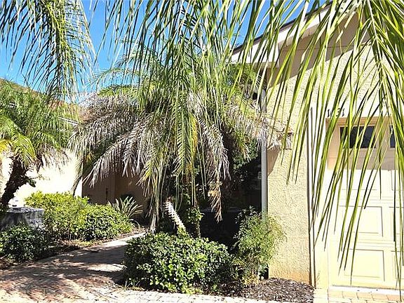 3rd image of 1631 LINZ COURT