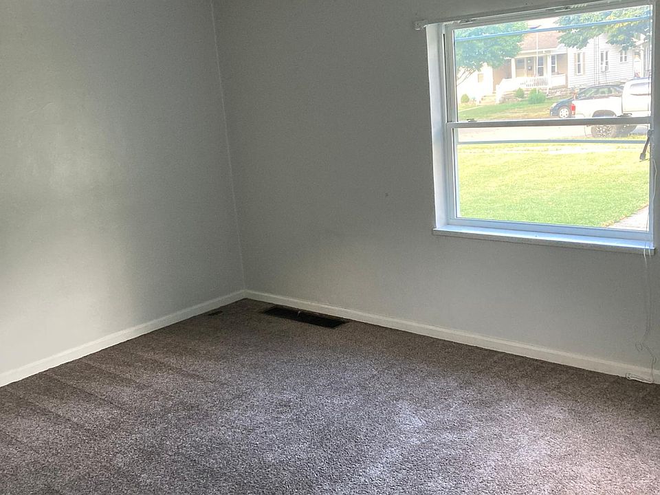 1st image of 815 Foraker Ave