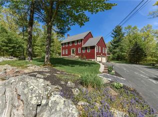 129 Wagher Rd, North Grosvenordale, CT 06255