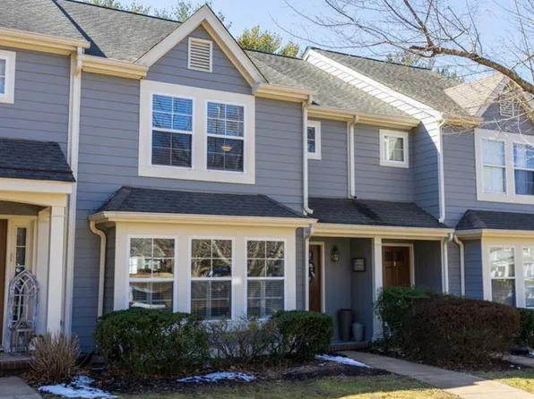 3224 Gateway Cir, Charlottesville, VA 22911