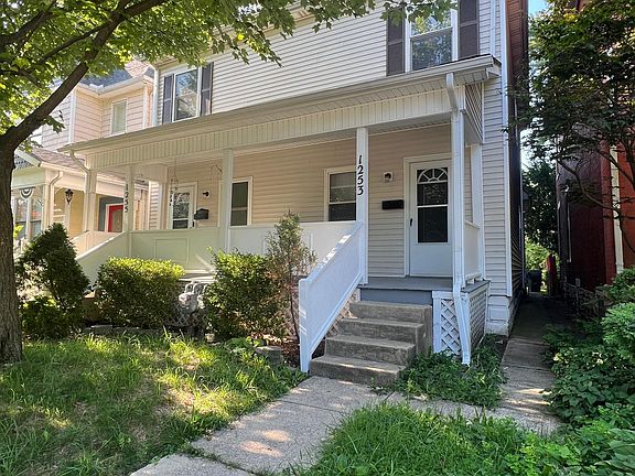 3rd image of 1253 Eastwood Ave #1253