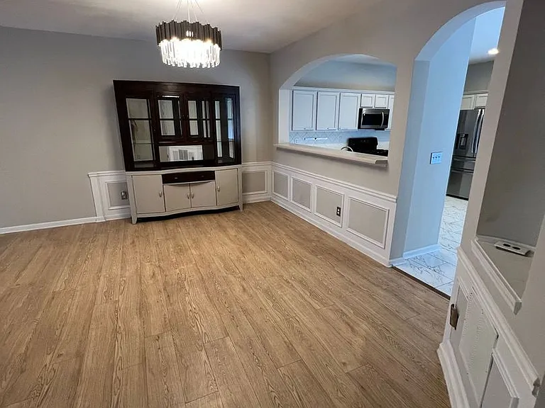 821 Tulip Poplar Way — Photo 5