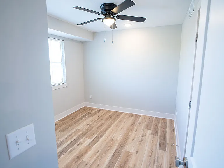 1235 SE 8th Cir — Photo 13