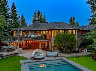 31 E Rosewood Dr SW, Rocky View County, AB T3Z3K7