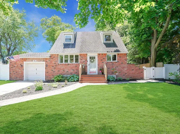 192 Sterling Street, Port Jefferson Station, NY 11776