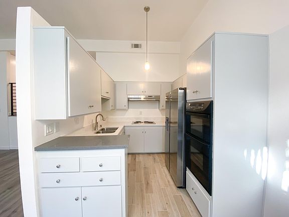 4th image of 4234 W Kling St