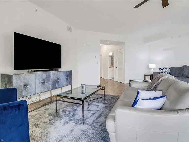 450 Bayfront Pl #4206 — Photo 3