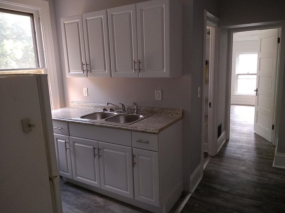 New Cabinets and Countertop