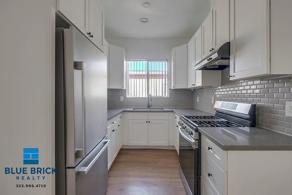 Spacious 3BD/2BA Apartment with Central AC, Parking — Photo 4