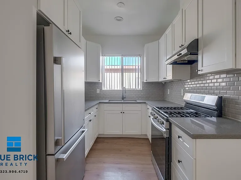 5312 Corteen Pl #16 — Photo 4