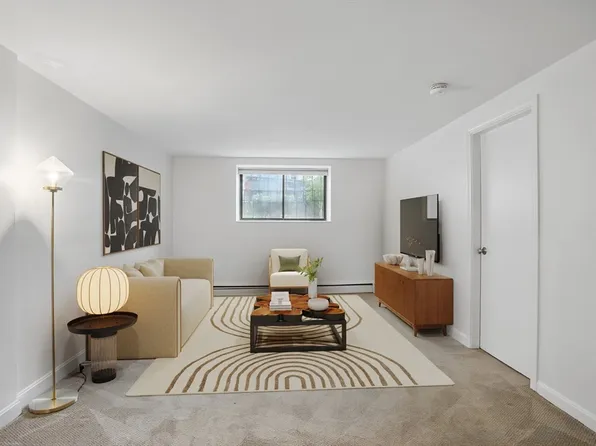 30 Kinross Rd APT 2, Brighton, MA 02135