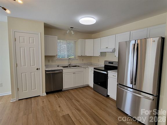 4th image of 8012 Sheckler Ln