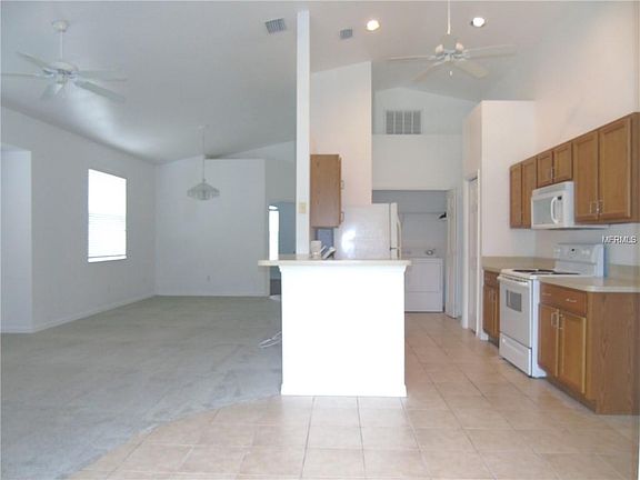 4th image of 1325 Hedgewood Cir