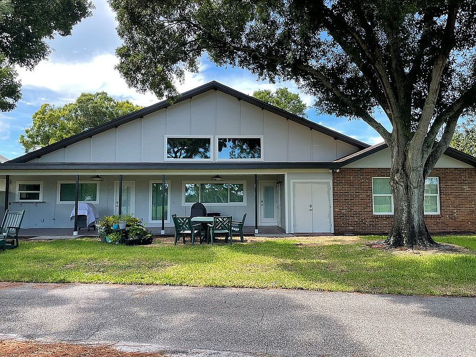 2nd image of 649 Doral Ln