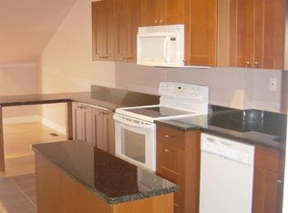 36 Calumet St #3C, Boston, MA 02120