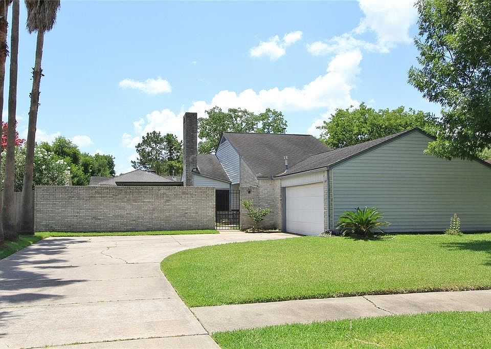 Beautiful Contemporary One Story, Three Bedroom Home is situated on a large lot.