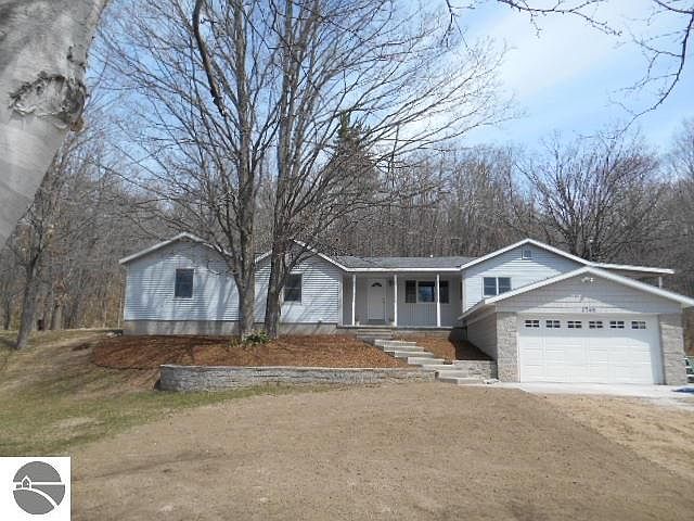 1st image of 1746 W River Rd