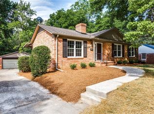 1307 Surry Dr, Greensboro, NC 27408
