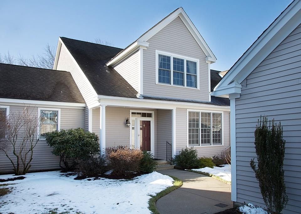 1st image of 307 Willow Brook Dr #307