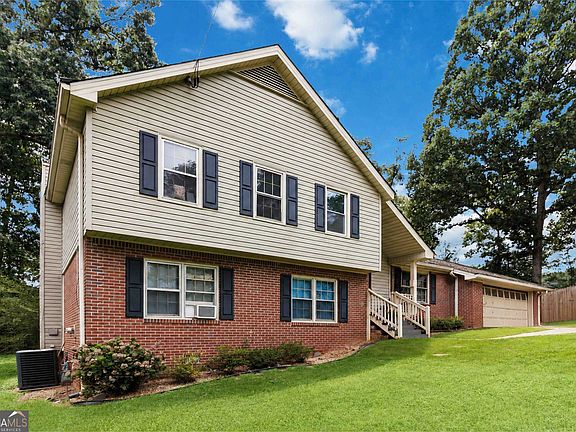 2nd image of 520 Rye House Ct