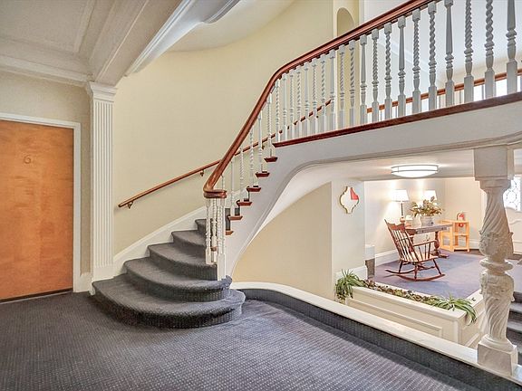 5th image of 1401 Great Pond Rd APT 6