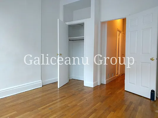 Rented by Lexington Real Estate Group | media 17