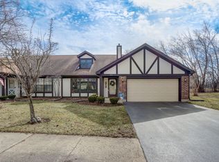22 Willow Bridge Way, Bloomingdale, IL 60108