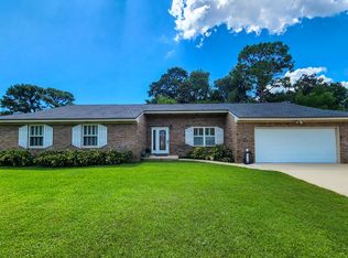 16 Maple Ave, Shalimar, FL 32579