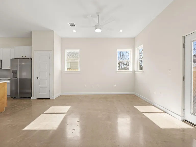 4801 Sara Dr #B — Photo 24