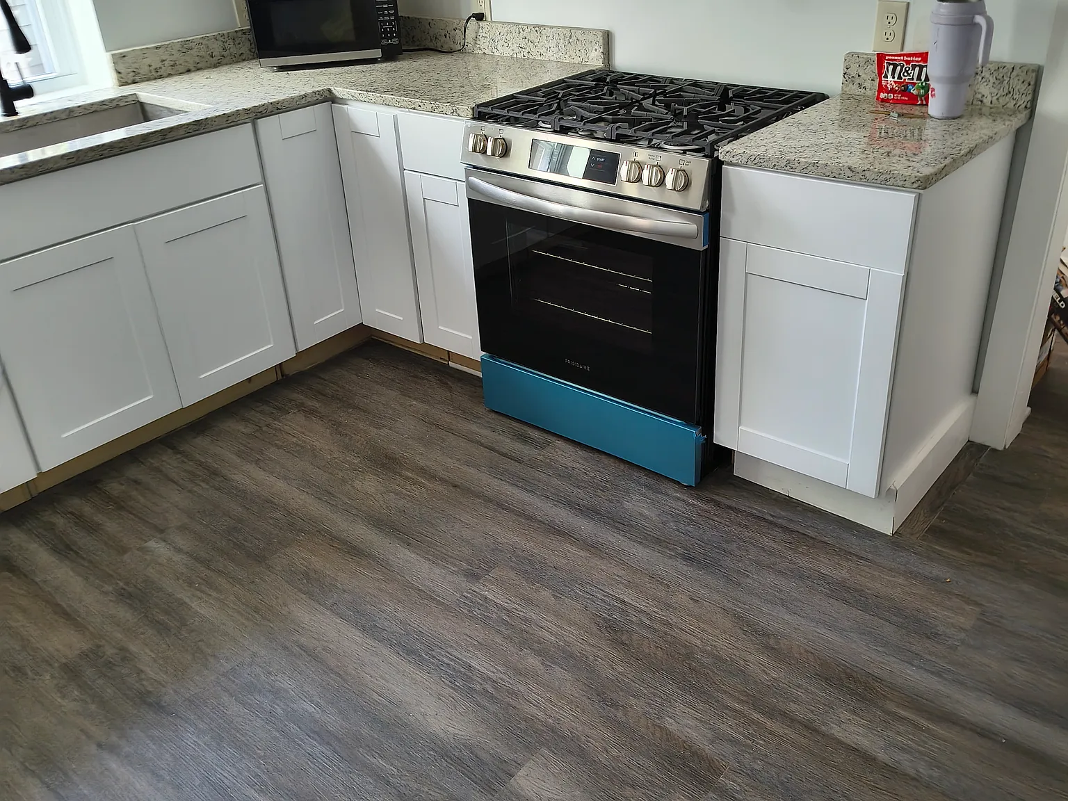 5247 Erwin St — Photo 3