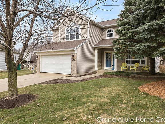 3rd image of 5438 Boxwood Ct SE